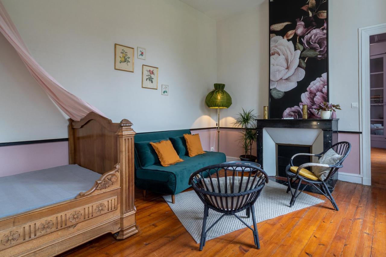 H De Surgeres Bed & Breakfast エクステリア 写真