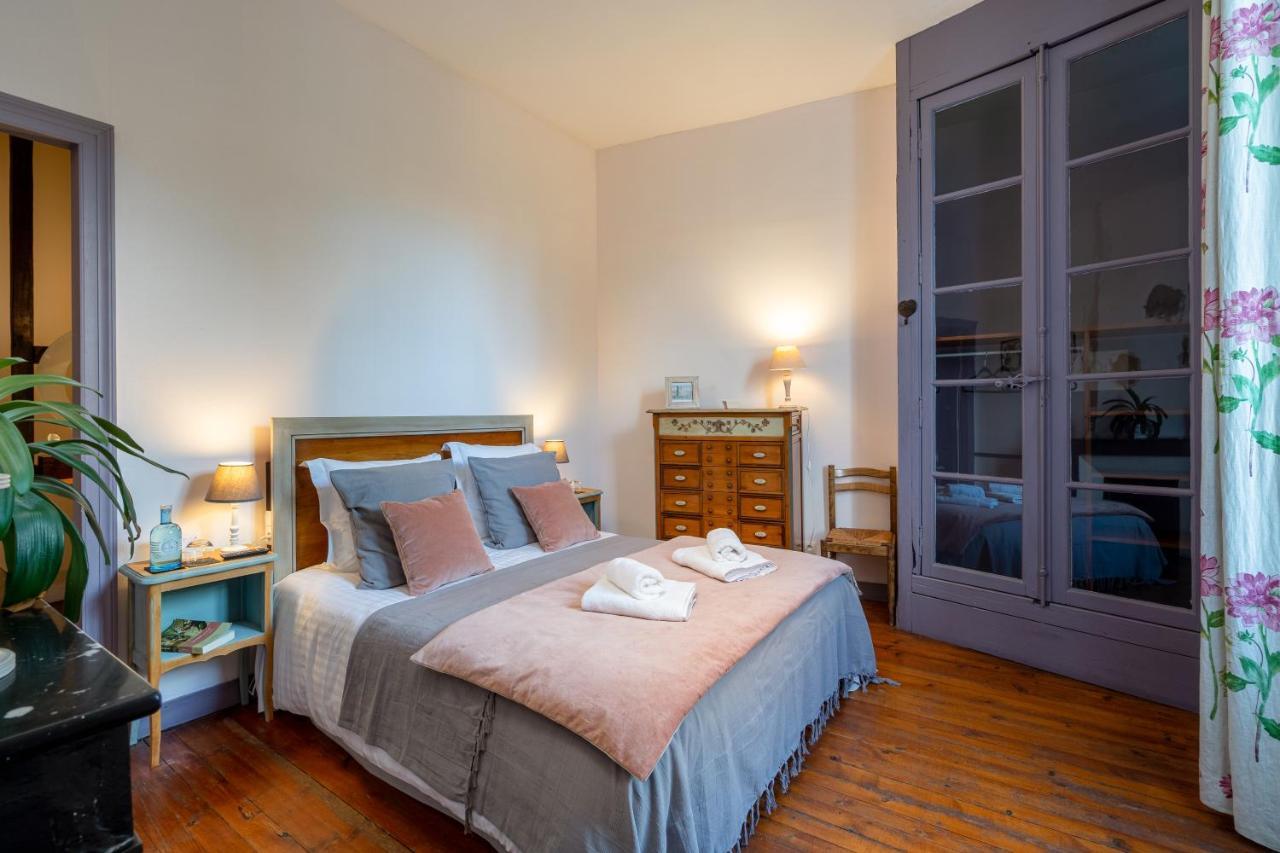 H De Surgeres Bed & Breakfast エクステリア 写真